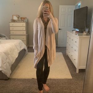 Jennifer Lopez light pink cardigan size s